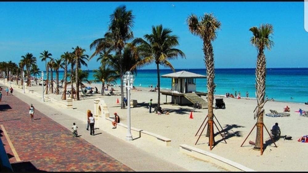 Hampton Hallandale Beach-aventura Hotel Hallandale Beach